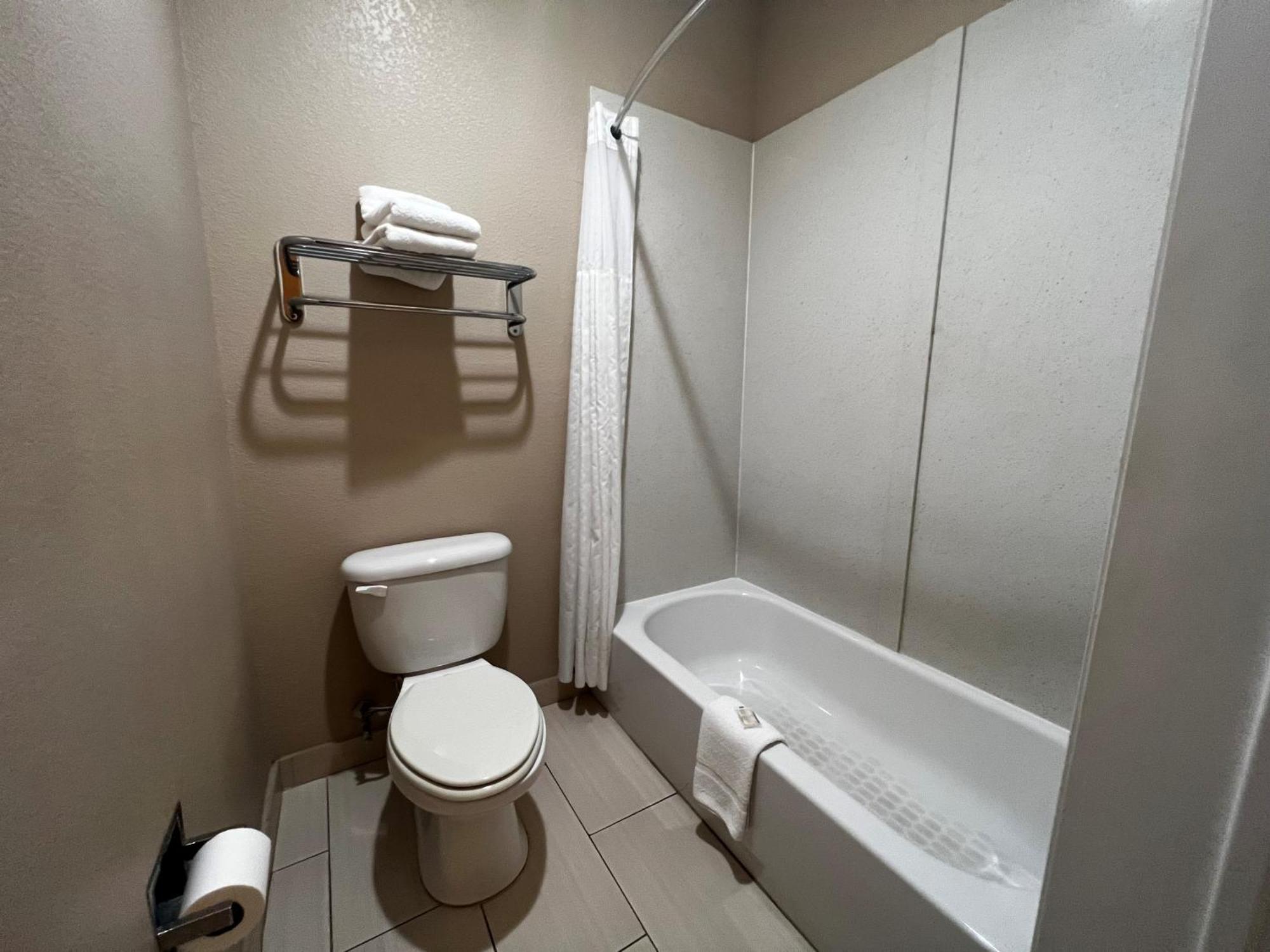 Motel Super 8 By Wyndham Center Extérieur photo